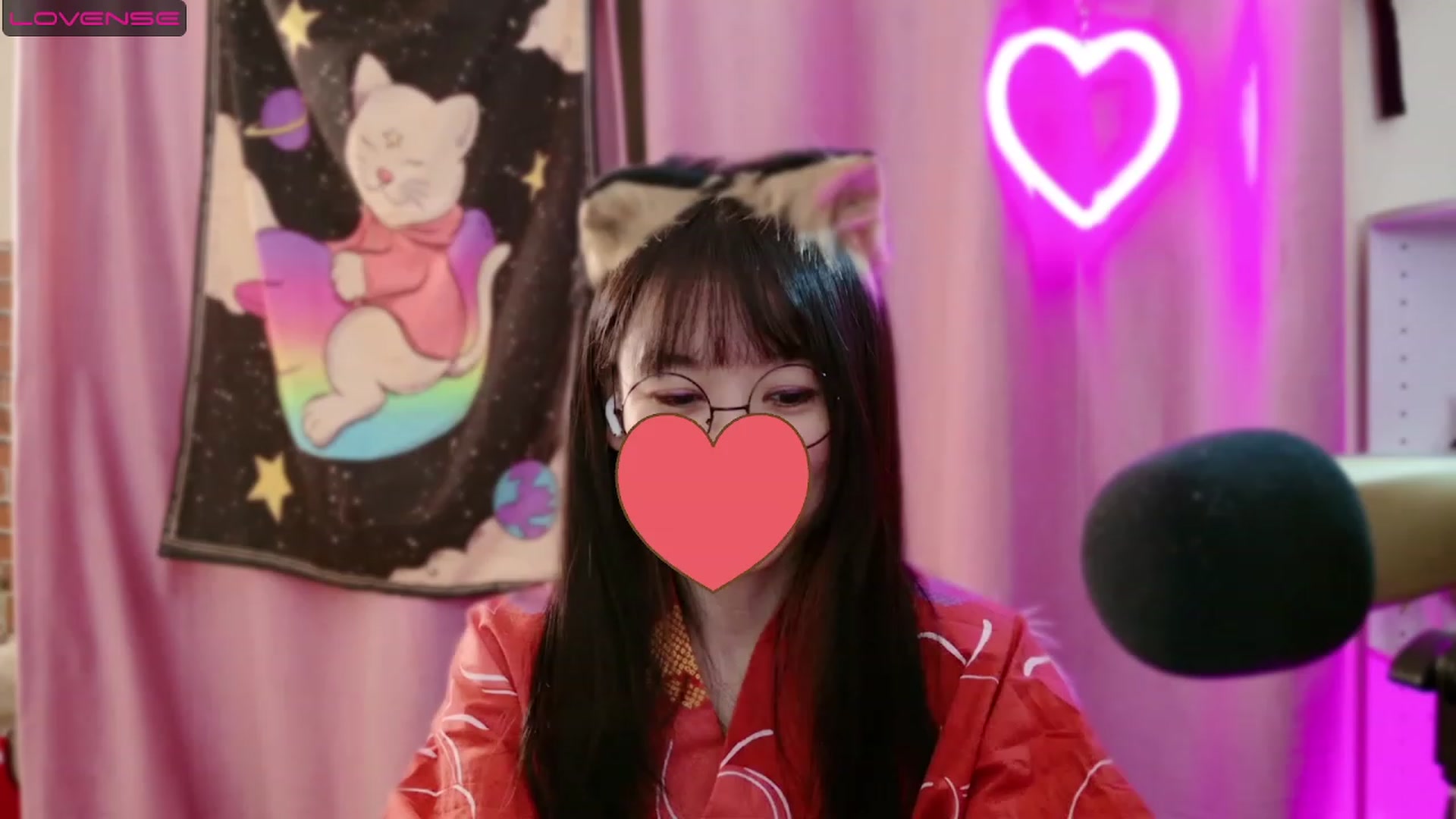 Gallery image thumbnail from cat______'s myfreecams stream on, 07/09/2023, 07:11 image 15 of 20