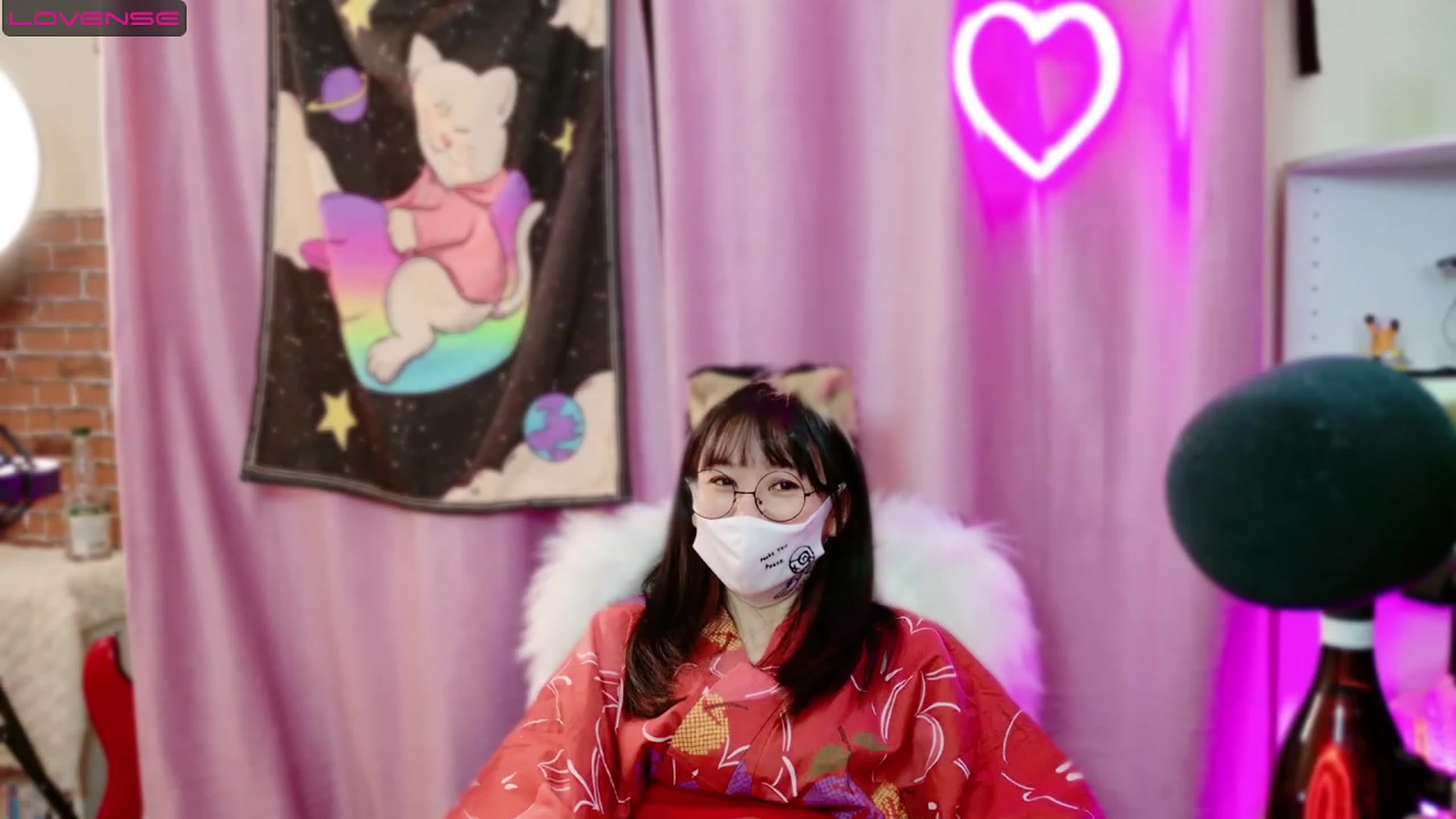 Gallery image thumbnail from cat______'s myfreecams stream on, 07/09/2023, 07:24 image 18 of 20