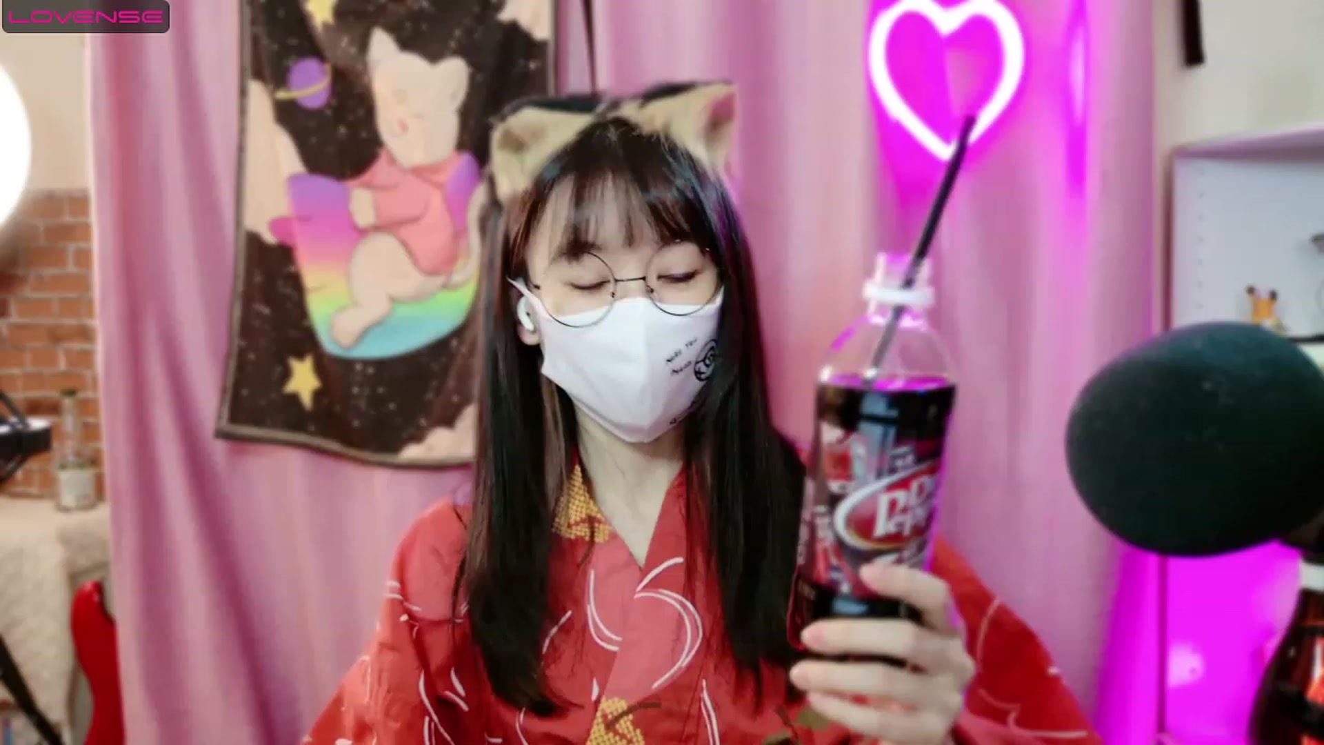 Gallery image thumbnail from cat______'s myfreecams stream on, 07/09/2023, 07:24 image 9 of 20