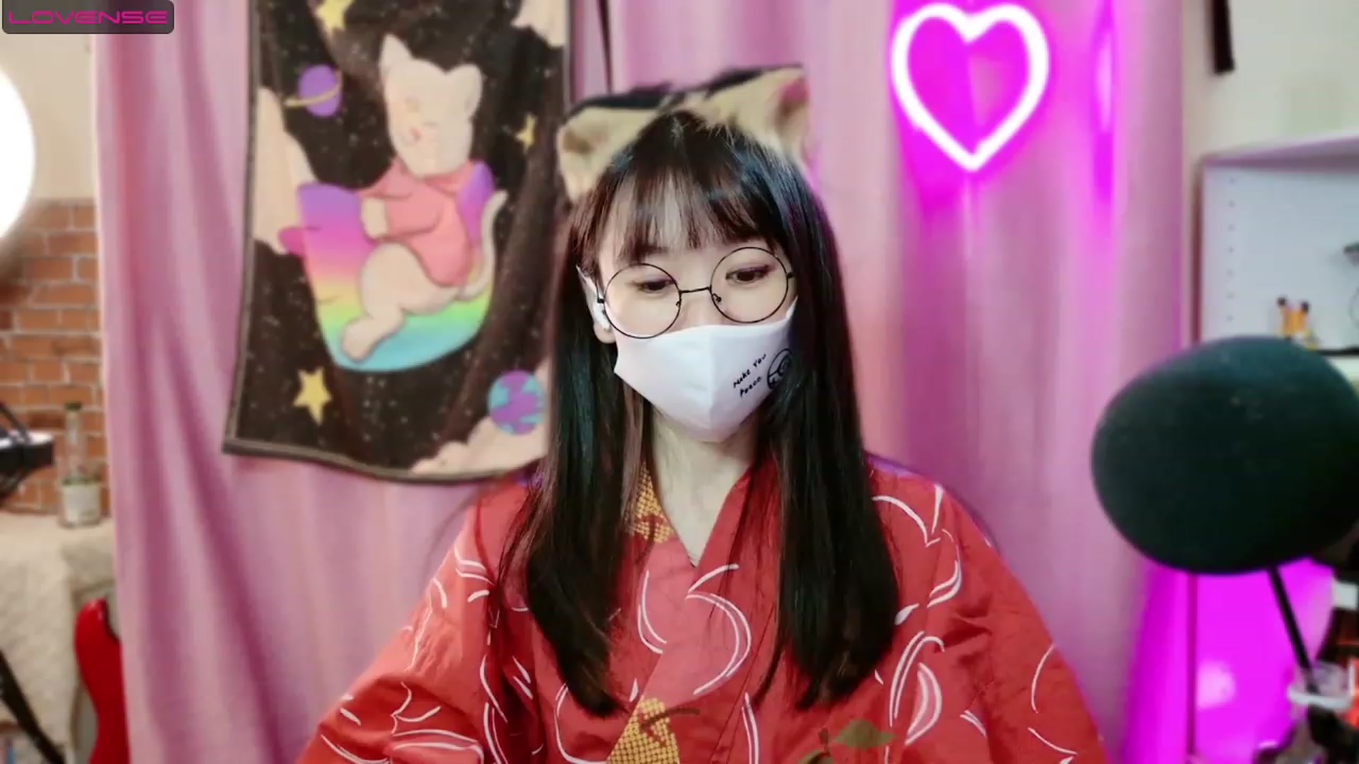 Gallery image thumbnail from cat______'s myfreecams stream on, 07/09/2023, 07:24 image 6 of 20