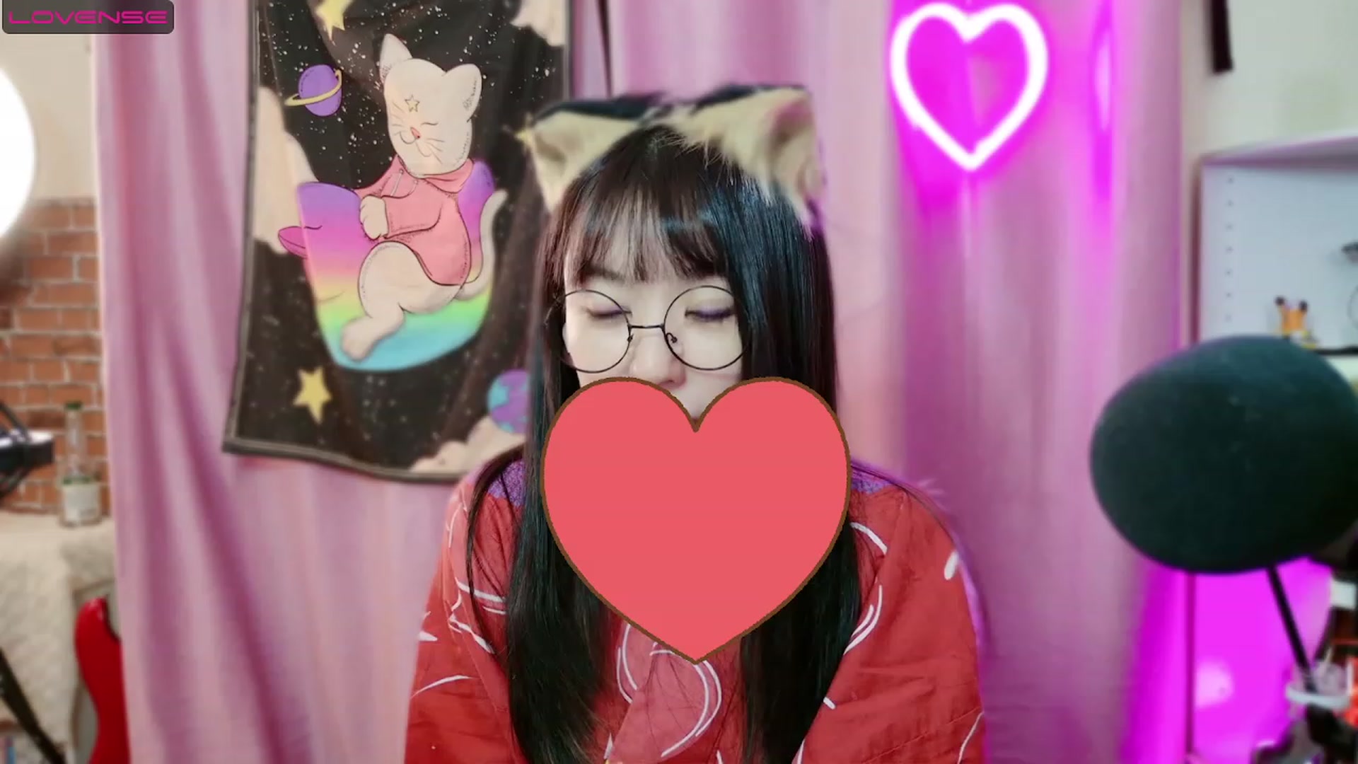 Gallery image thumbnail from cat______'s myfreecams stream on, 07/09/2023, 07:24 image 4 of 20