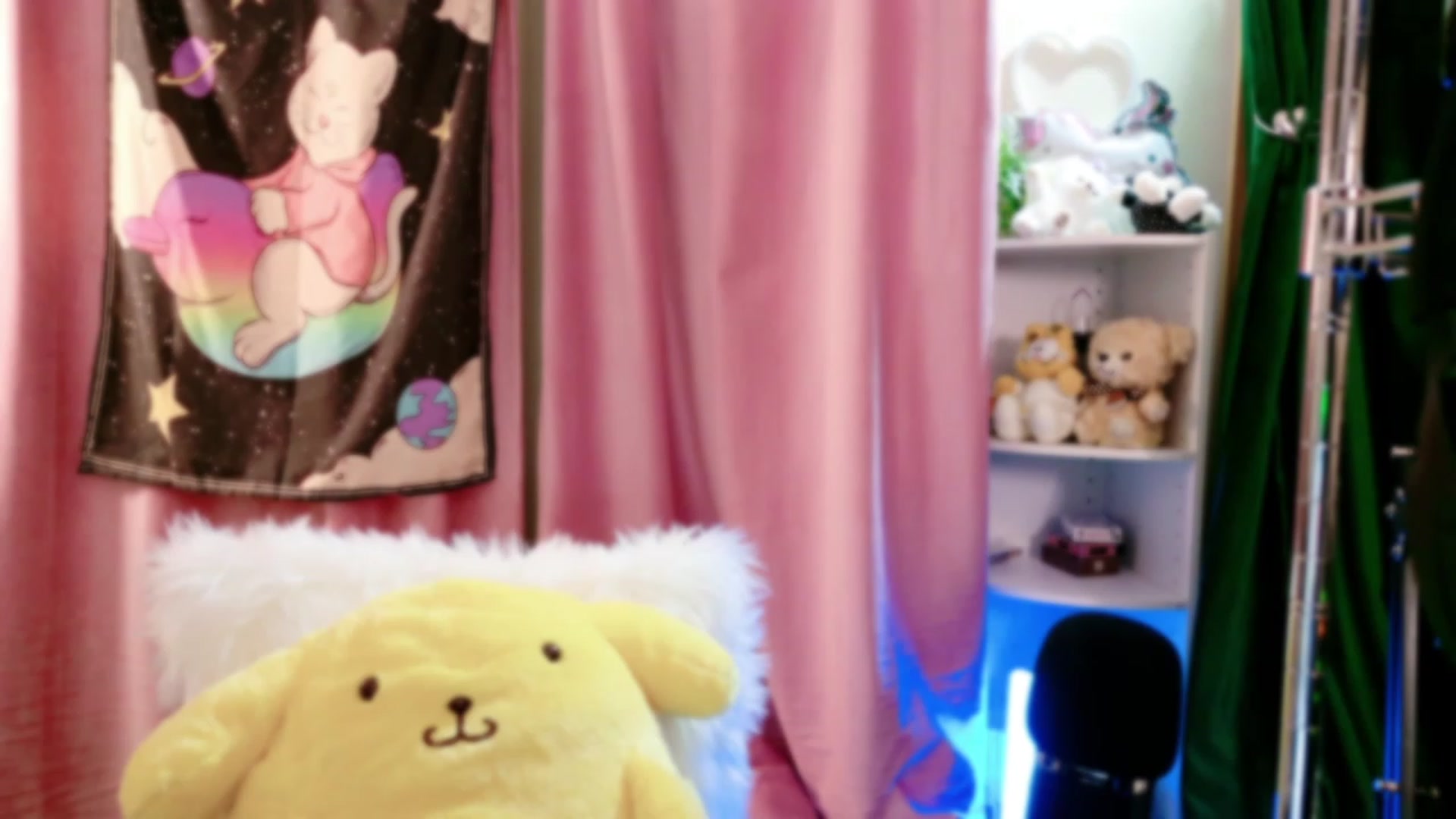 Gallery image thumbnail from cat______'s myfreecams stream on, 07/23/2023, 05:22 image 14 of 20