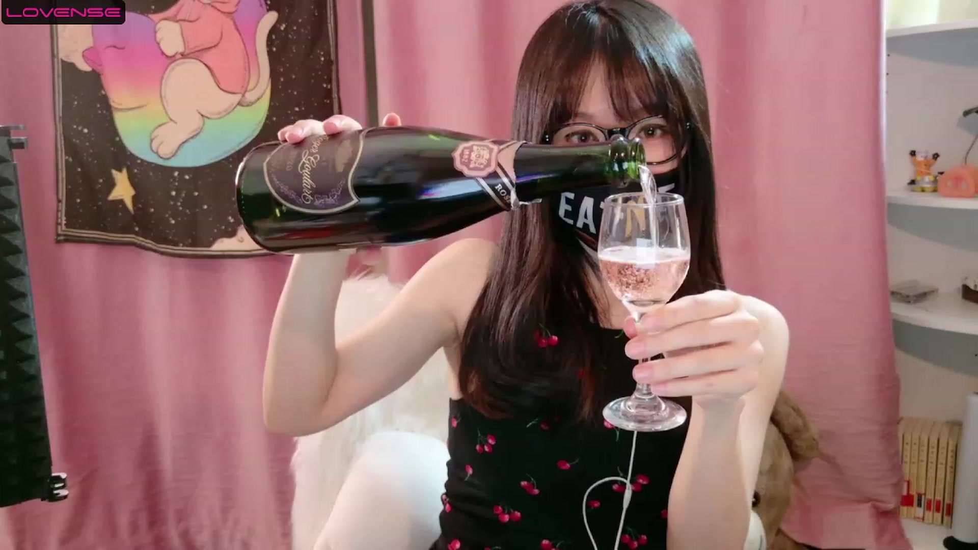 Gallery image thumbnail from cat______'s myfreecams stream on, 07/30/2023, 06:43 image 2 of 20