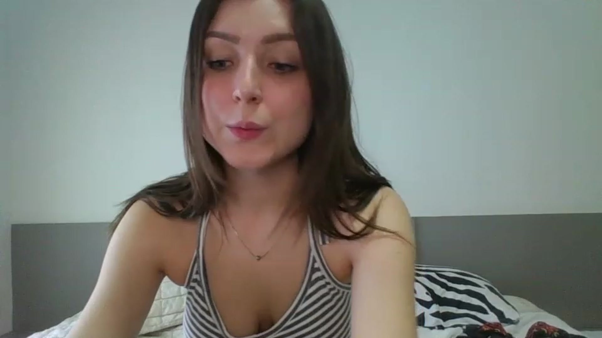 Gallery image thumbnail from cateyes1's myfreecams stream on, 04/07/2023, 17:31 image 7 of 20