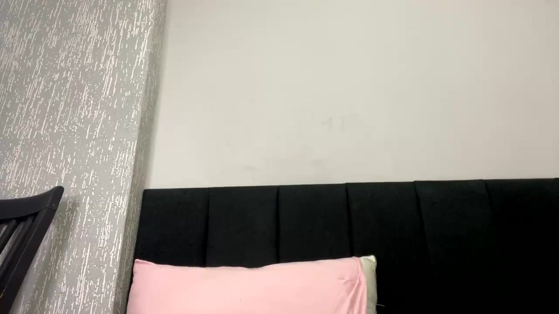 Gallery image thumbnail from cateyes1's myfreecams stream on, 01/04/2024, 03:49 image 19 of 20