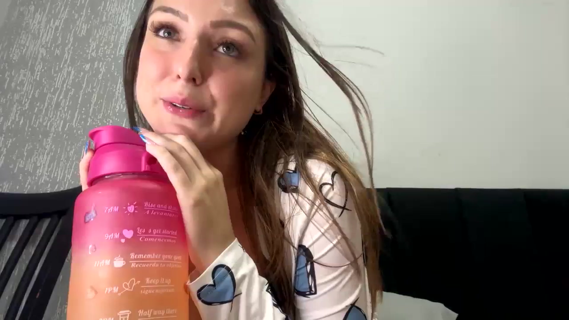 Gallery image thumbnail from cateyes1's myfreecams stream on, 02/20/2024, 01:17 image 5 of 20