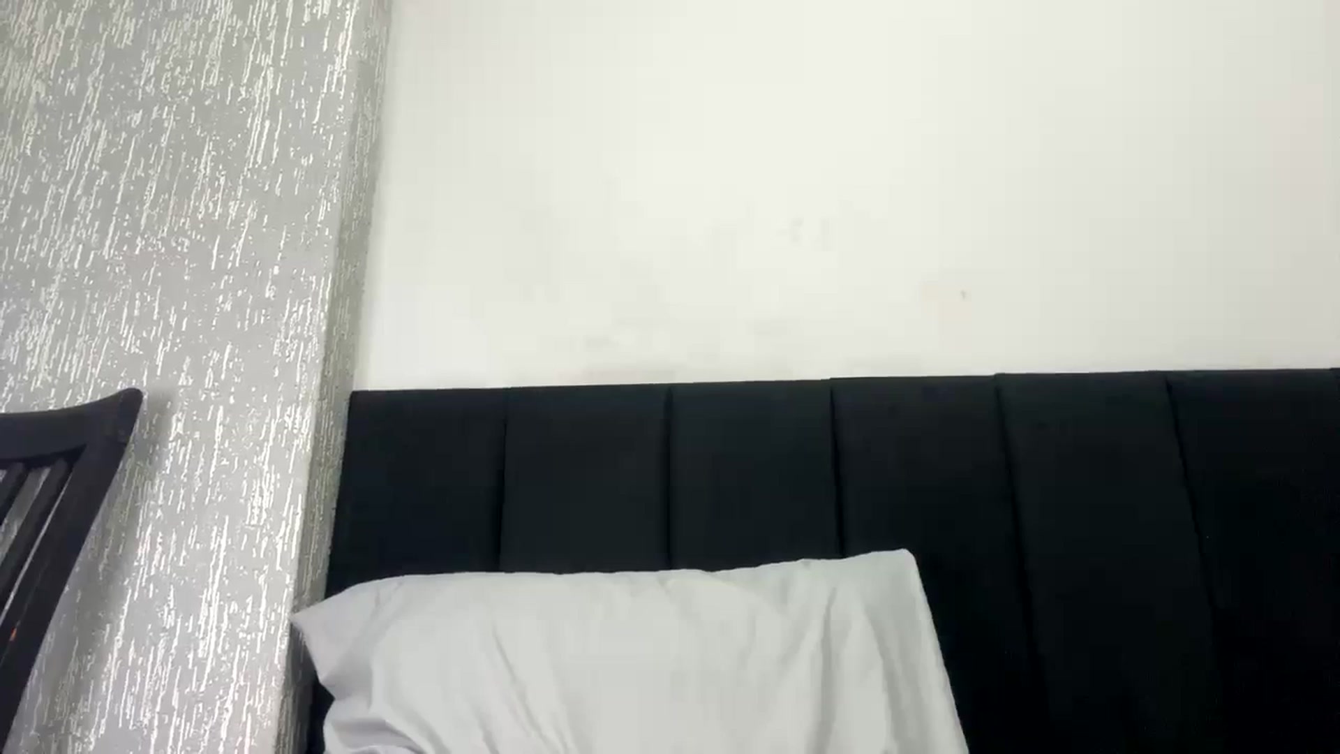 Gallery image thumbnail from cateyes1's myfreecams stream on, 02/21/2024, 24:50 image 2 of 20