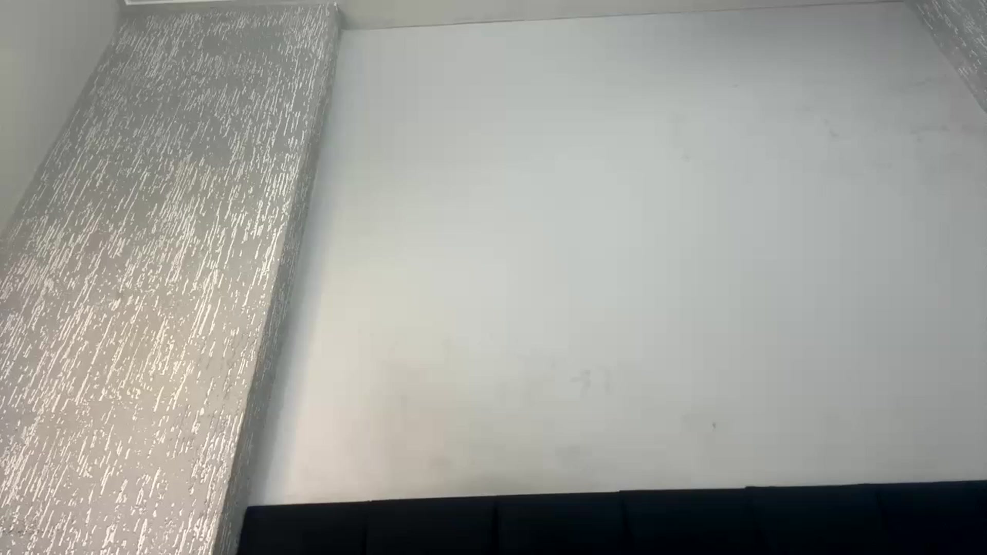 Gallery image thumbnail from cateyes1's myfreecams stream on, 04/10/2024, 23:53 image 9 of 20