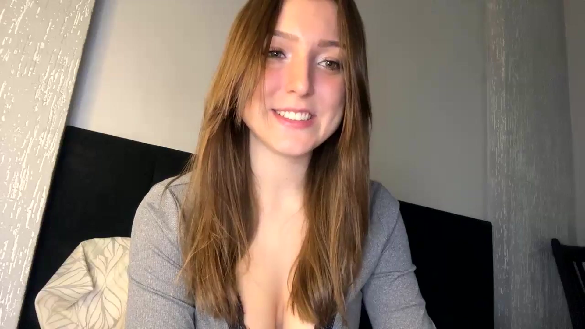 Gallery image thumbnail from cateyes1's myfreecams stream on, 05/16/2024, 24:00 image 17 of 20