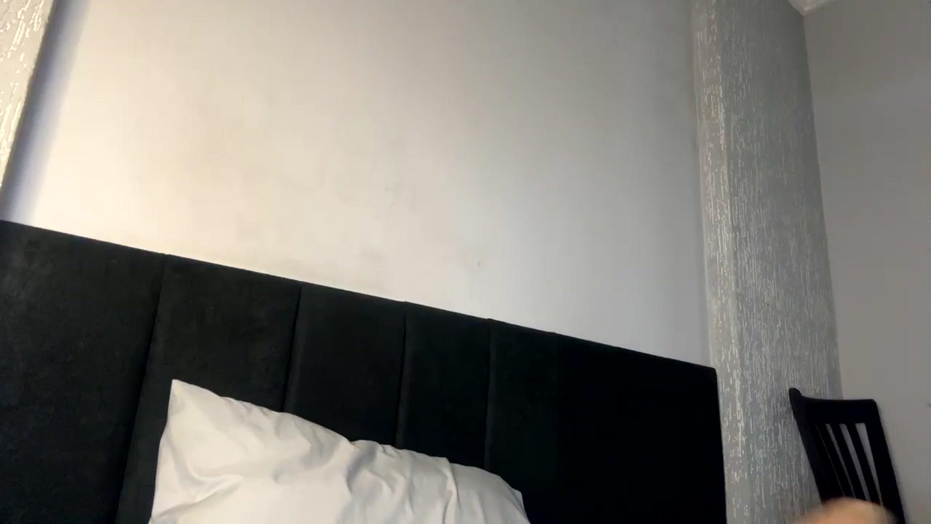 Gallery image thumbnail from cateyes1's myfreecams stream on, 05/23/2024, 01:02 image 11 of 20