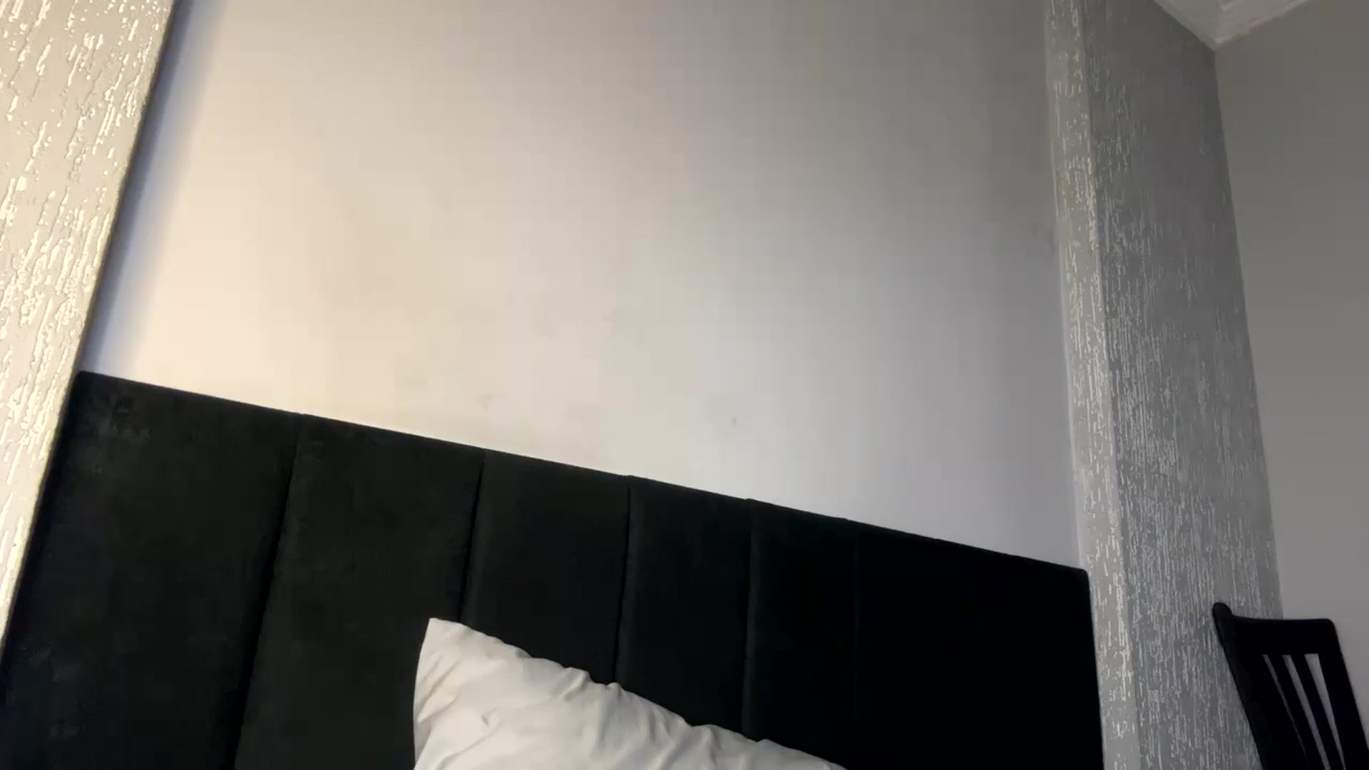 Gallery image thumbnail from cateyes1's myfreecams stream on, 05/26/2024, 01:26 image 9 of 20