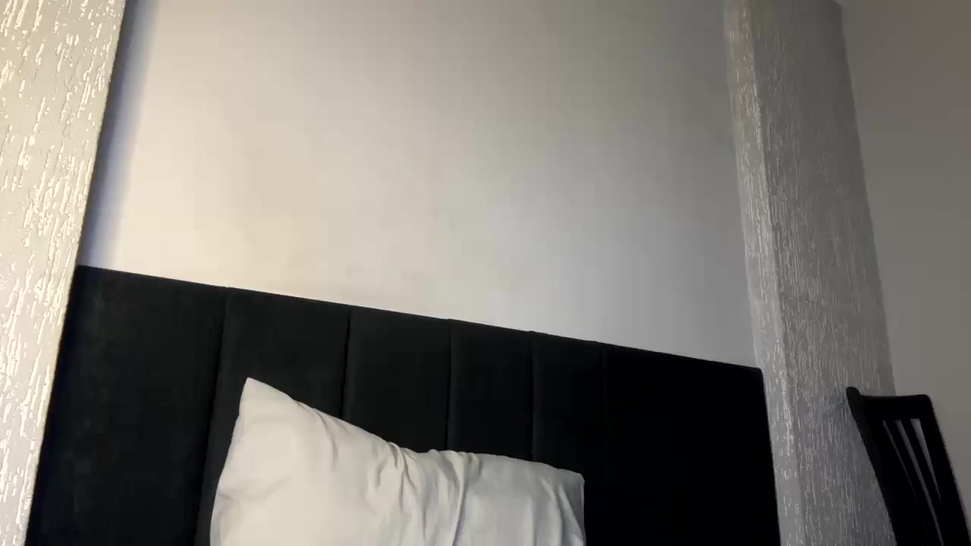 Gallery image thumbnail from cateyes1's myfreecams stream on, 05/29/2024, 24:07 image 15 of 20