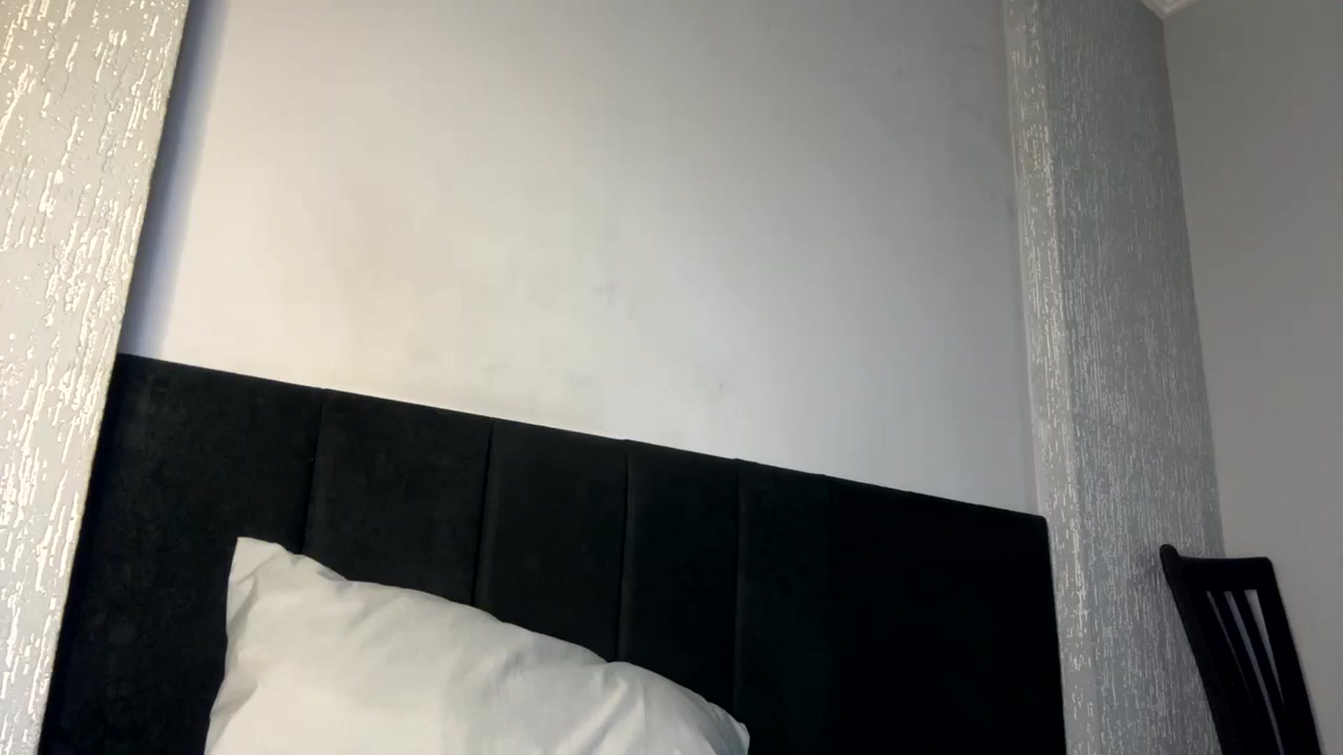 Gallery image thumbnail from cateyes1's myfreecams stream on, 05/29/2024, 01:08 image 17 of 20