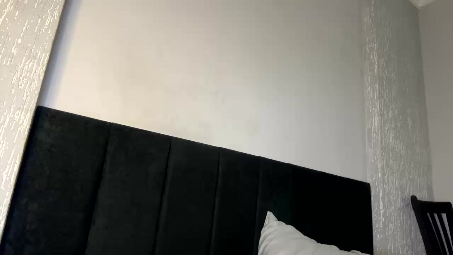 Gallery image thumbnail from cateyes1's myfreecams stream on, 05/30/2024, 24:00 image 12 of 20
