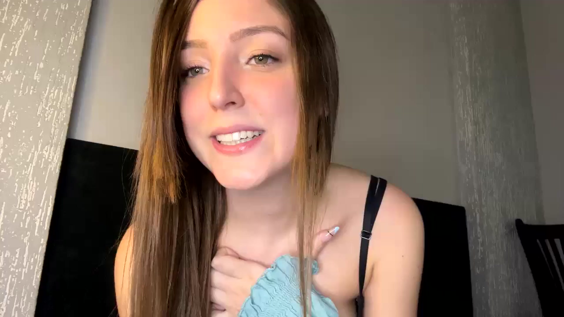 Gallery image thumbnail from cateyes1's myfreecams stream on, 05/30/2024, 24:36 image 11 of 20