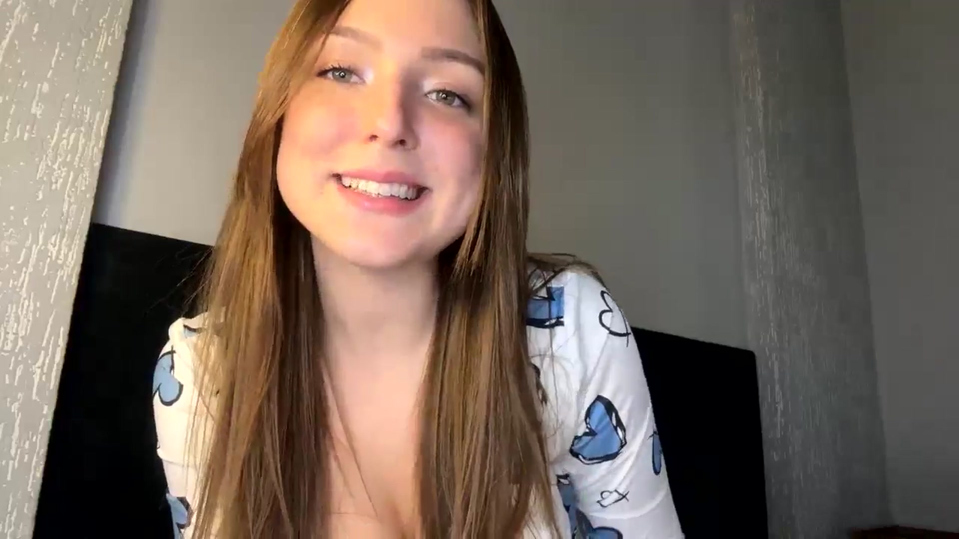 Gallery image thumbnail from cateyes1's myfreecams stream on, 06/05/2024, 23:36 image 2 of 20