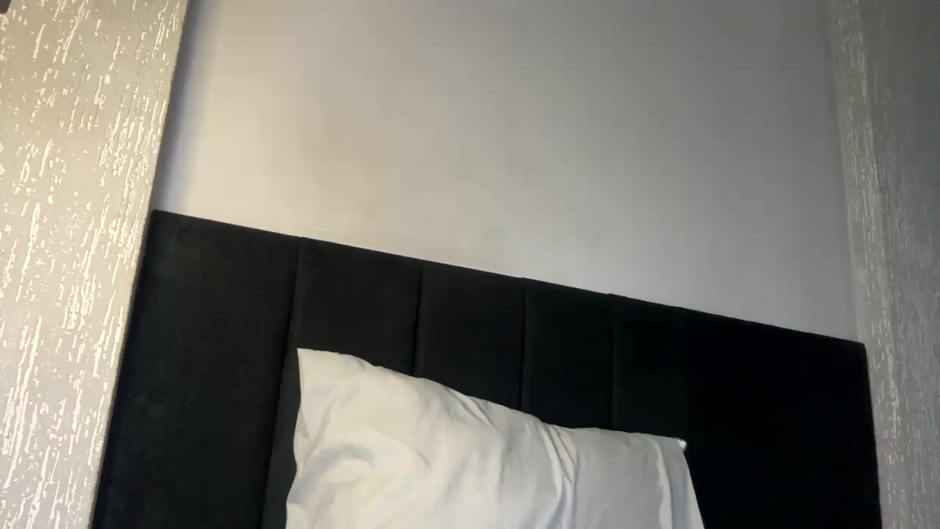 Gallery image thumbnail from cateyes1's myfreecams stream on, 06/21/2024, 23:58 image 7 of 20