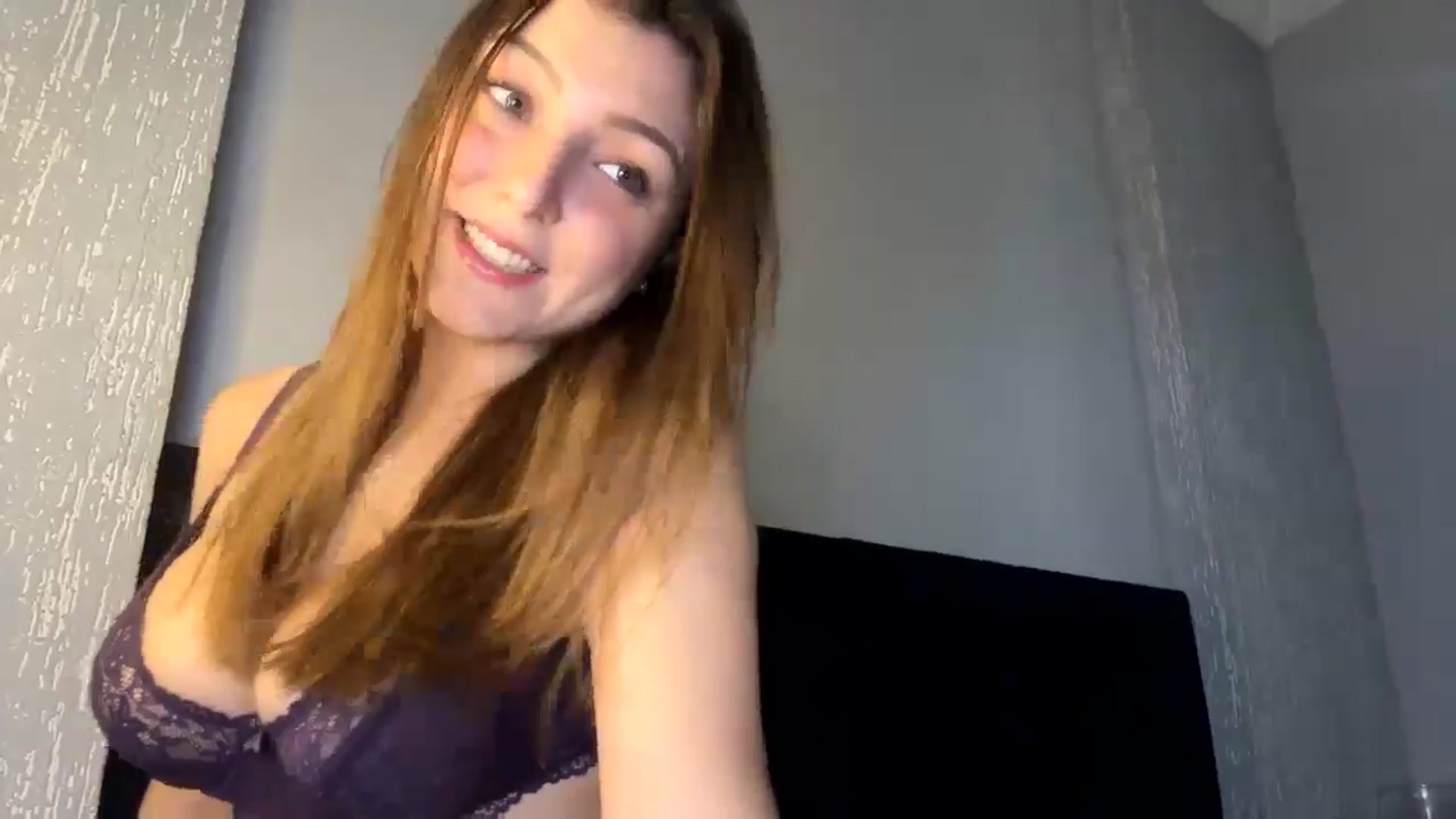 Gallery image thumbnail from cateyes1's myfreecams stream on, 06/25/2024, 21:41 image 20 of 20