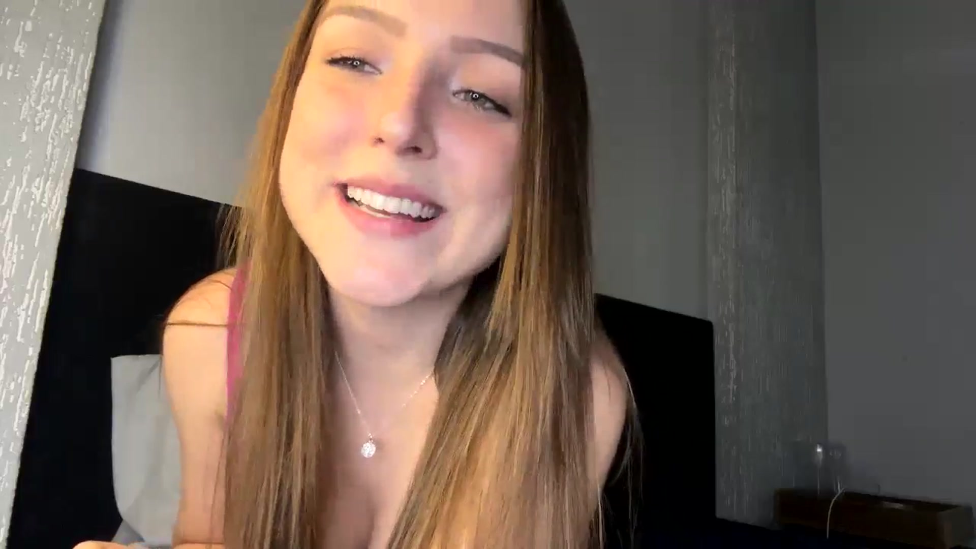Gallery image thumbnail from cateyes1's myfreecams stream on, 06/27/2024, 24:52 image 2 of 20
