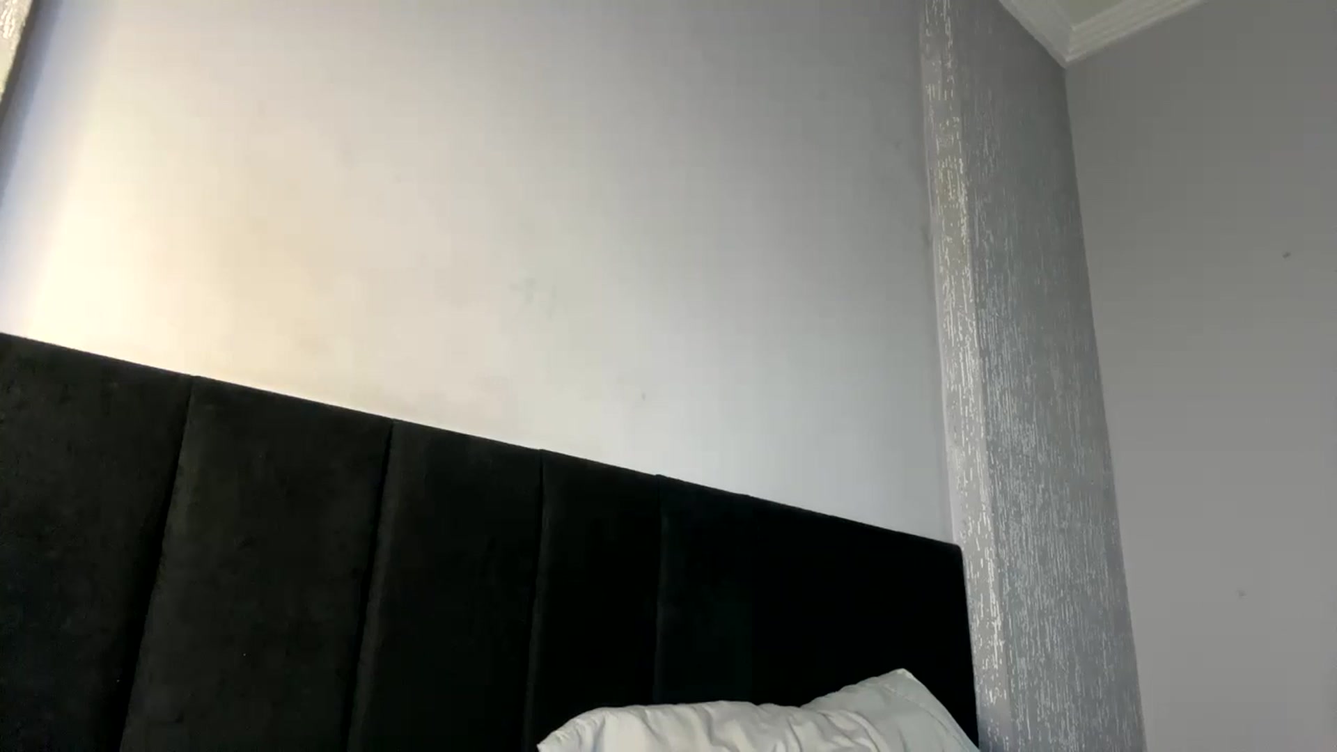 Gallery image thumbnail from cateyes1's myfreecams stream on, 06/29/2024, 04:00 image 20 of 20