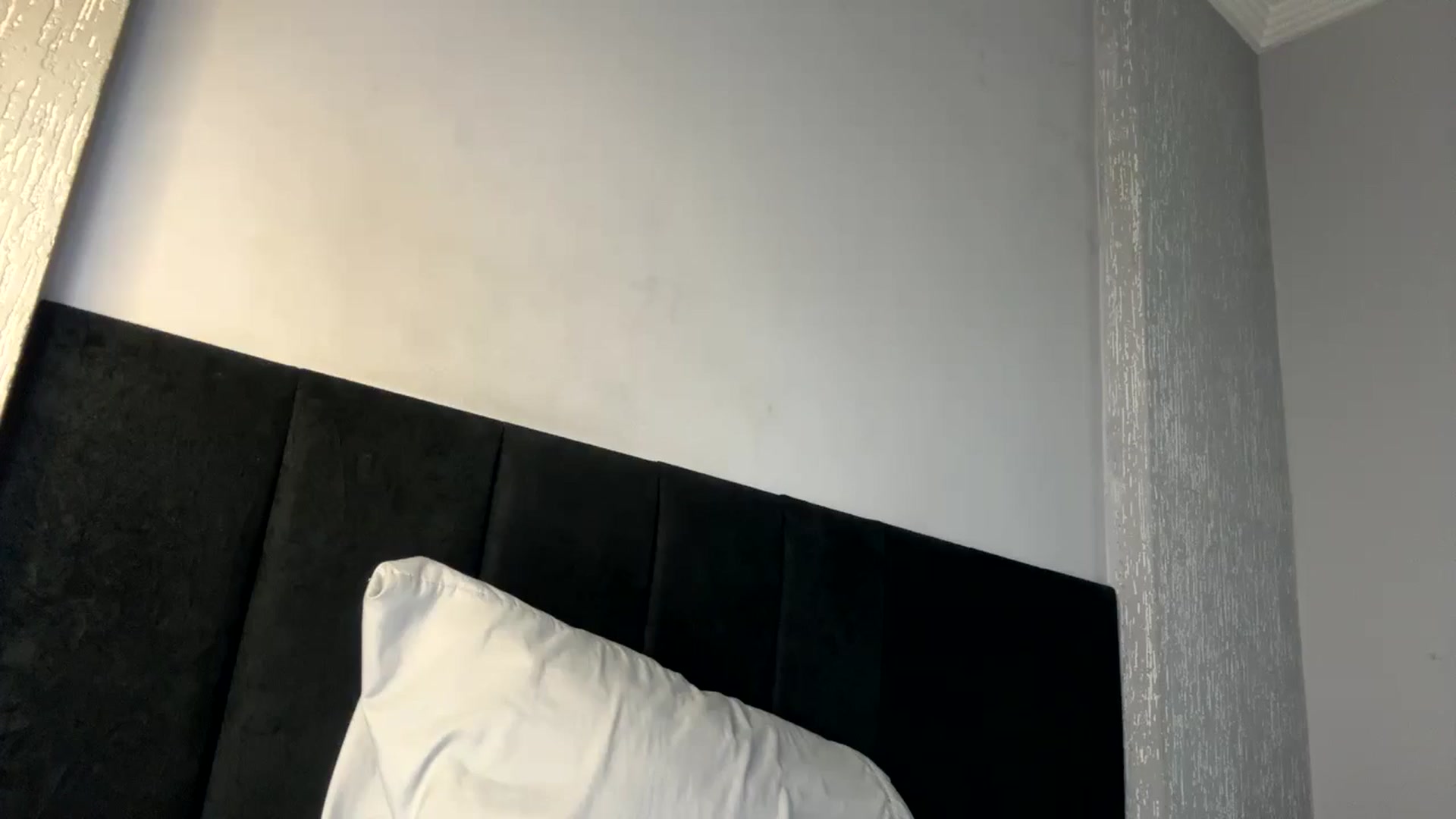 Gallery image thumbnail from cateyes1's myfreecams stream on, 07/04/2024, 24:50 image 3 of 20