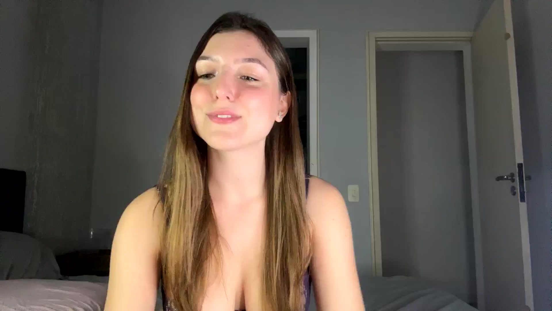 Gallery image thumbnail from cateyes1's myfreecams stream on, 07/12/2024, 02:58 image 2 of 20