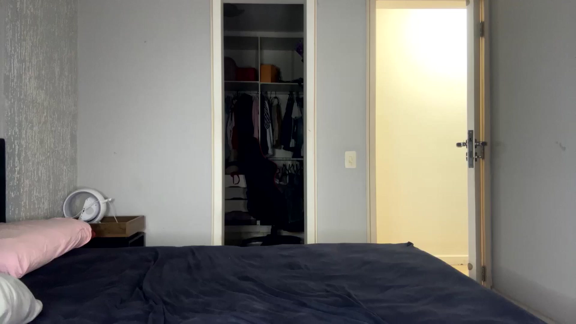 Gallery image thumbnail from cateyes1's myfreecams stream on, 07/15/2024, 23:19 image 7 of 20