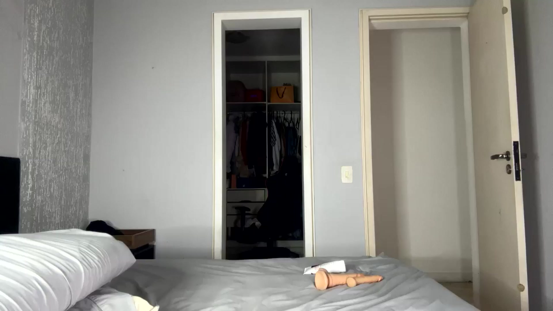 Gallery image thumbnail from cateyes1's myfreecams stream on, 07/24/2024, 02:08 image 6 of 20