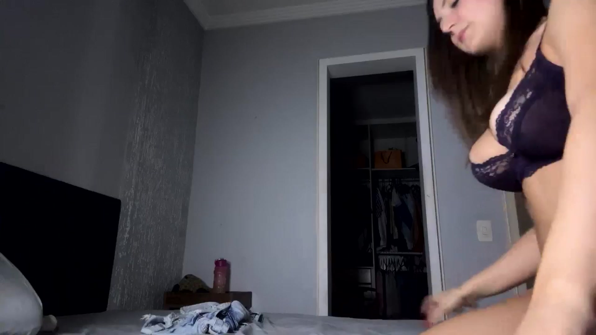 Gallery image thumbnail from cateyes1's myfreecams stream on, 07/28/2024, 03:25 image 8 of 20