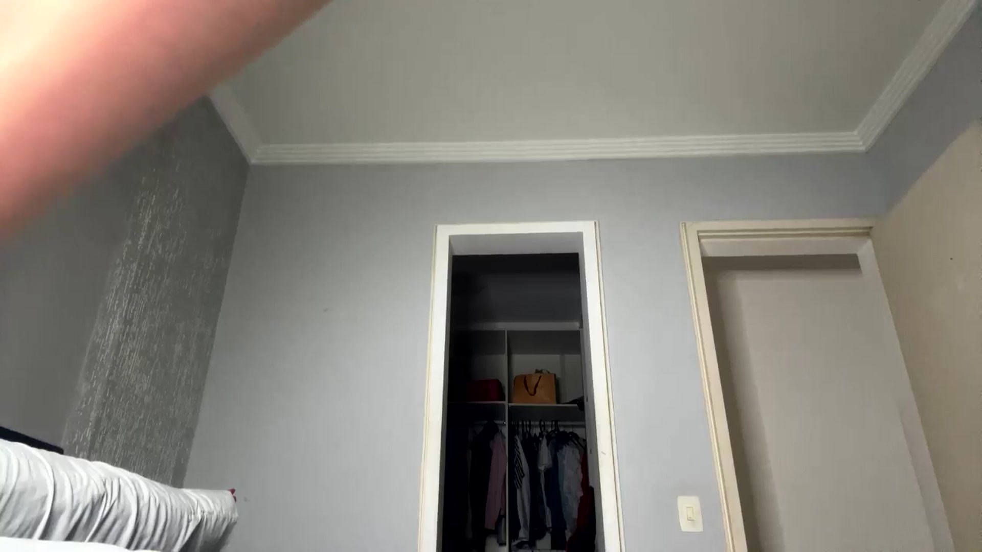 Gallery image thumbnail from cateyes1's myfreecams stream on, 08/07/2024, 24:34 image 2 of 20