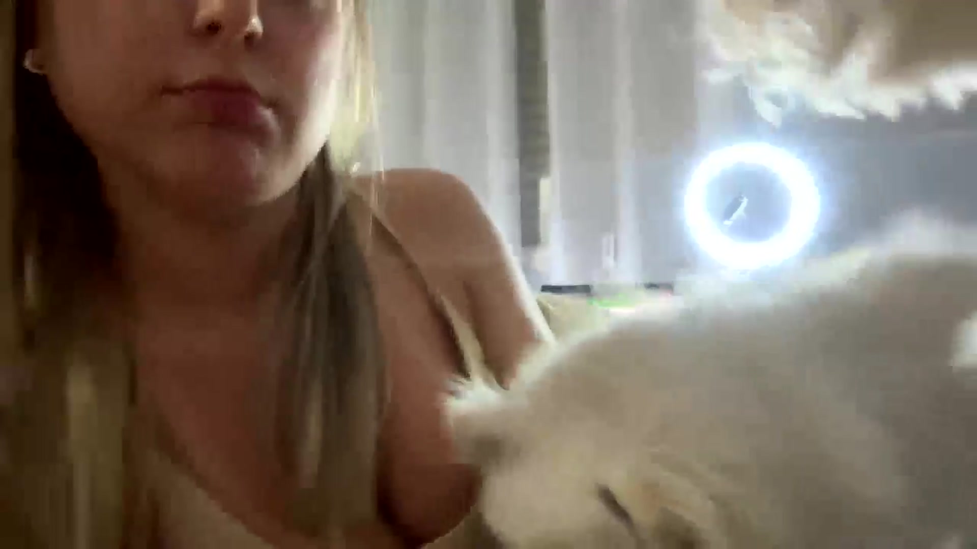 Gallery image thumbnail from cateyes1's myfreecams stream on, 08/13/2024, 02:47 image 19 of 20