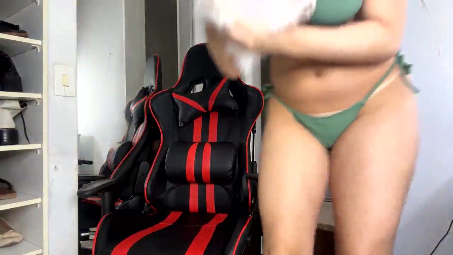 Gallery image thumbnail from cateyes1's myfreecams stream on, 08/15/2024, 03:52 image 11 of 20