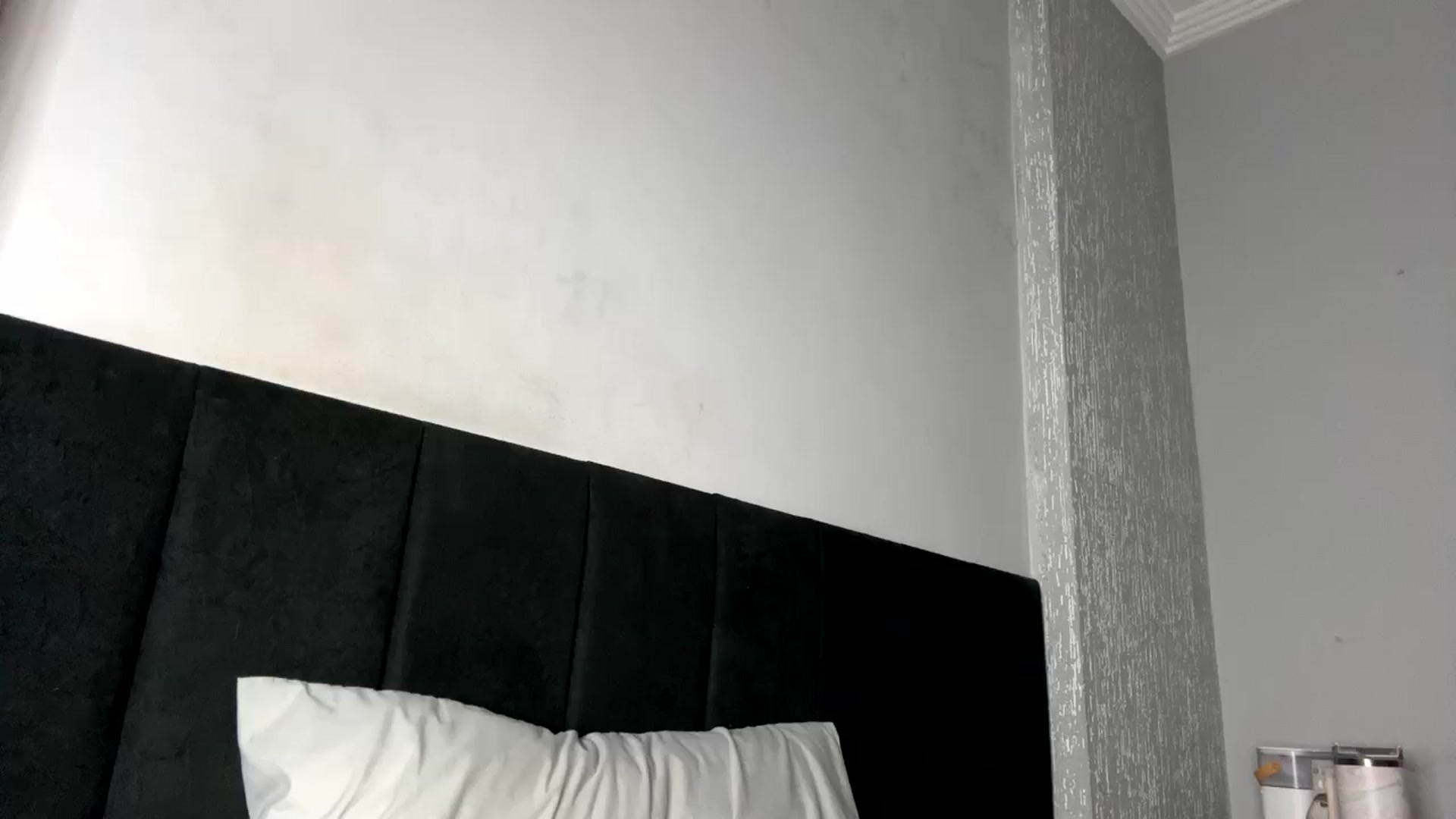 Gallery image thumbnail from cateyes1's myfreecams stream on, 10/26/2024, 03:44 image 9 of 20