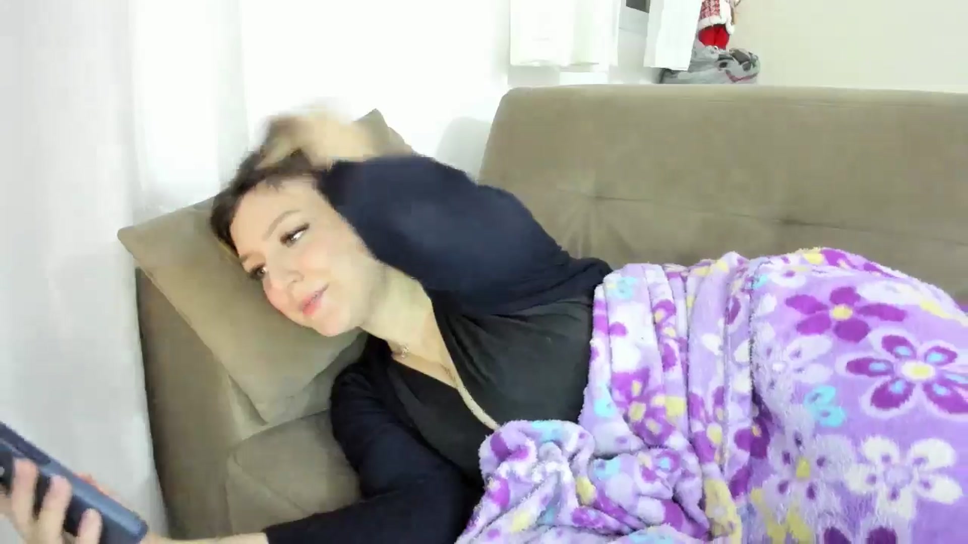 Gallery image thumbnail from cateyes1's myfreecams stream on, 06/14/2025, 07:47 image 18 of 20