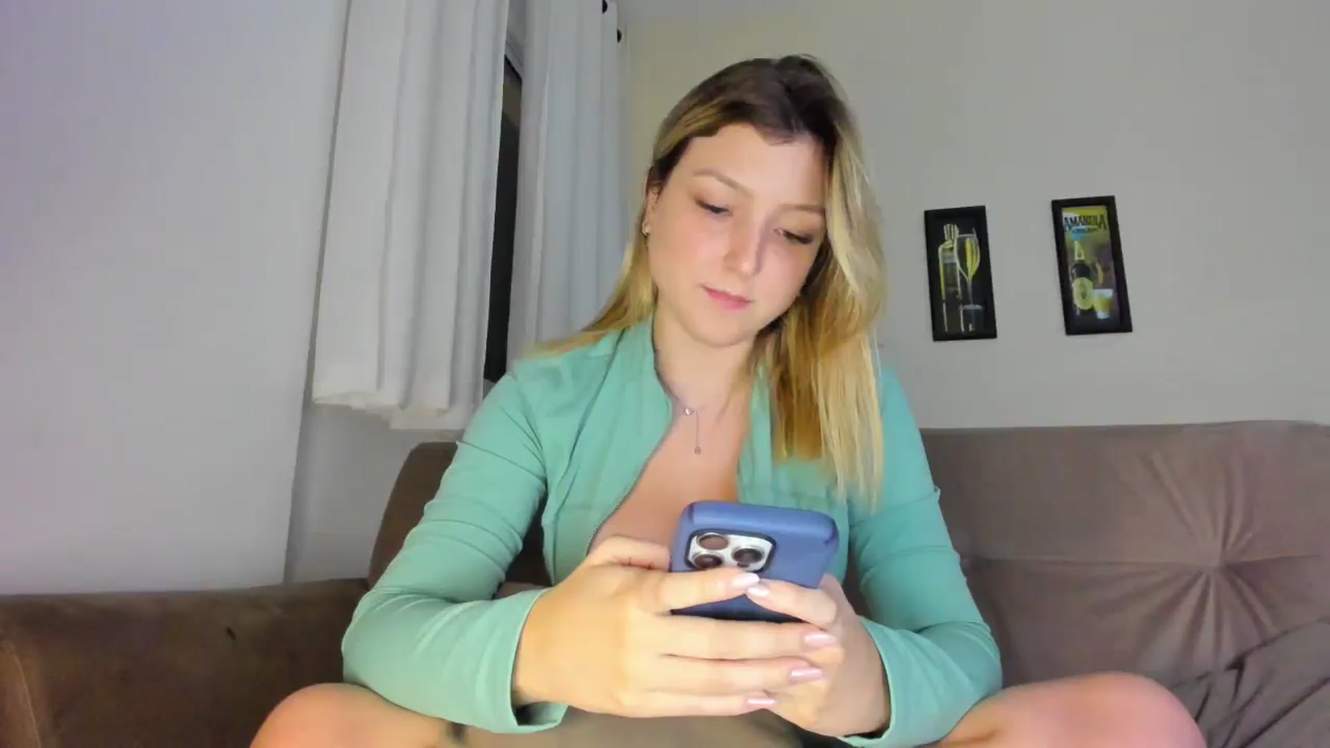 Gallery image thumbnail from cateyes1's myfreecams stream on, 06/27/2025, 05:29 image 2 of 20