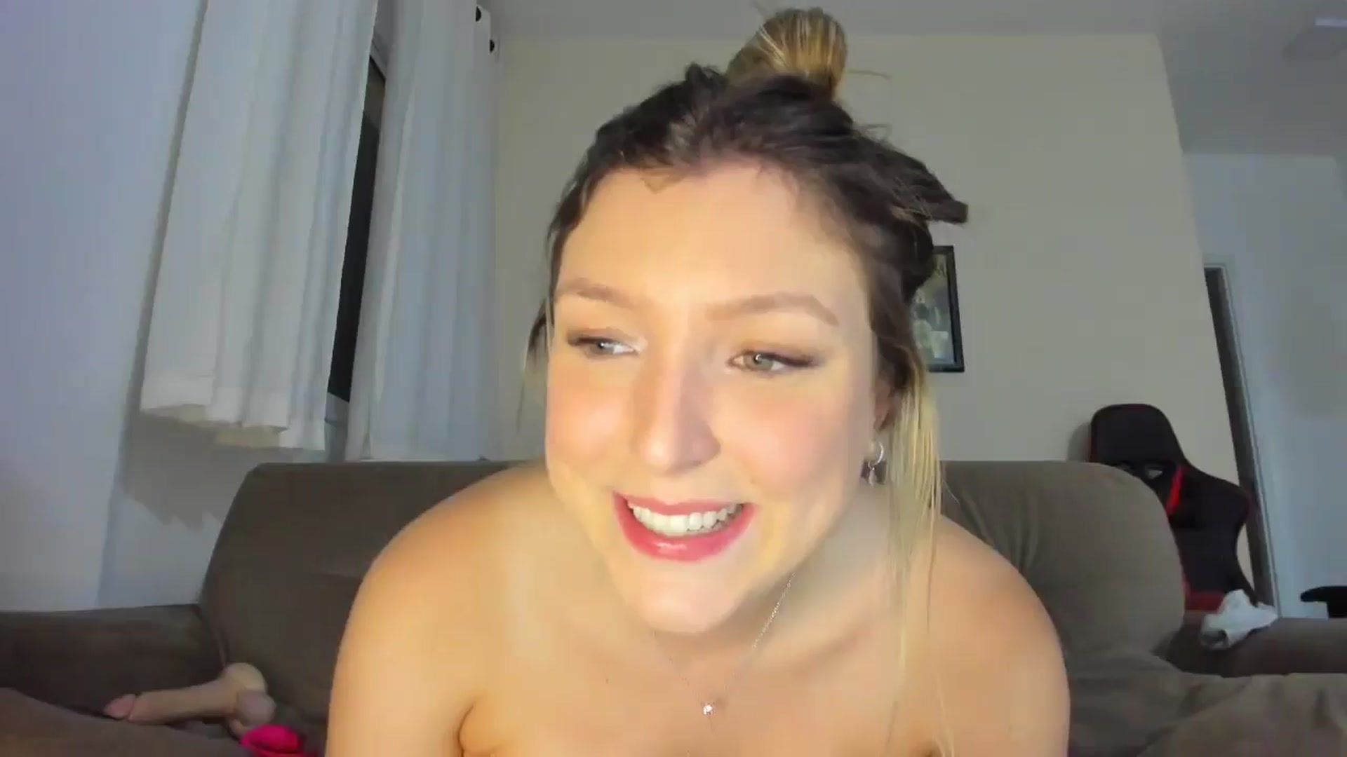Gallery image thumbnail from cateyes1's myfreecams stream on, 06/29/2025, 05:29 image 17 of 20
