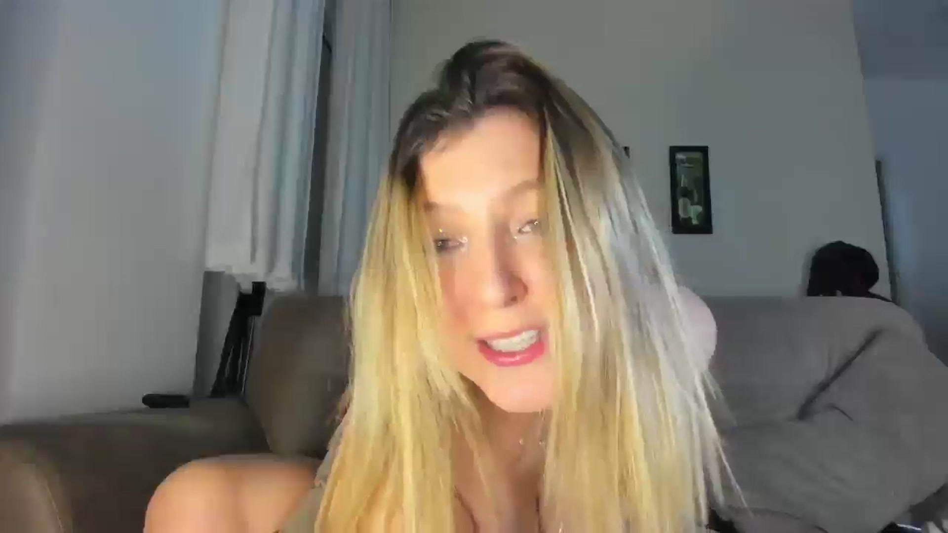 Gallery image thumbnail from cateyes1's myfreecams stream on, 07/27/2025, 07:15 image 13 of 20