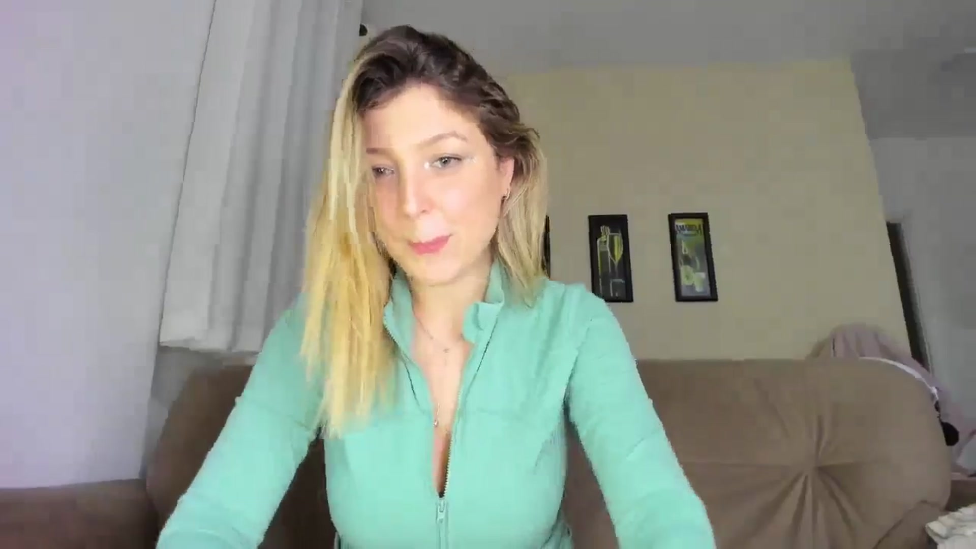 Gallery image thumbnail from cateyes1's myfreecams stream on, 07/31/2025, 08:24 image 13 of 20