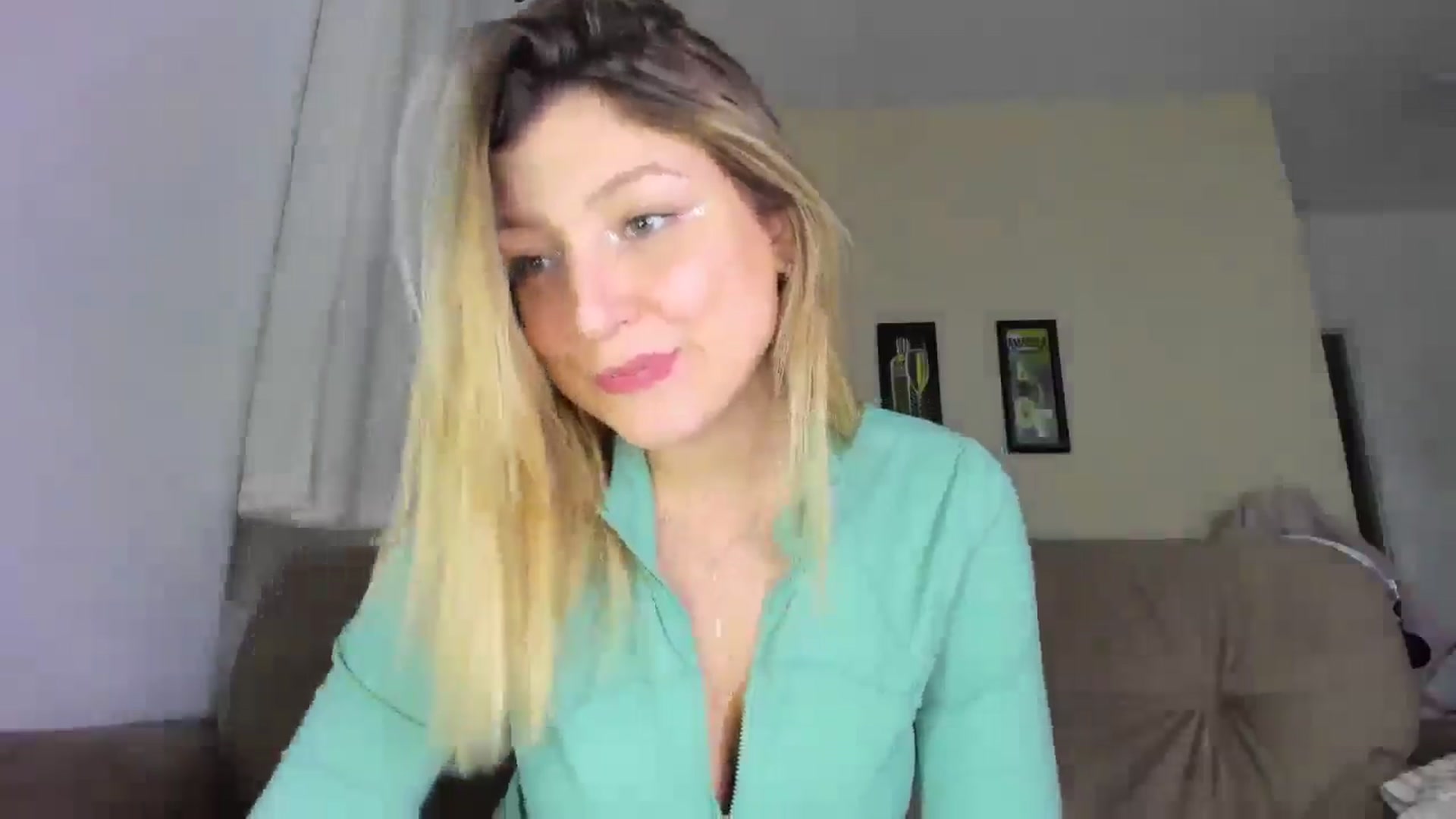 Gallery image thumbnail from cateyes1's myfreecams stream on, 07/31/2025, 08:24 image 19 of 20