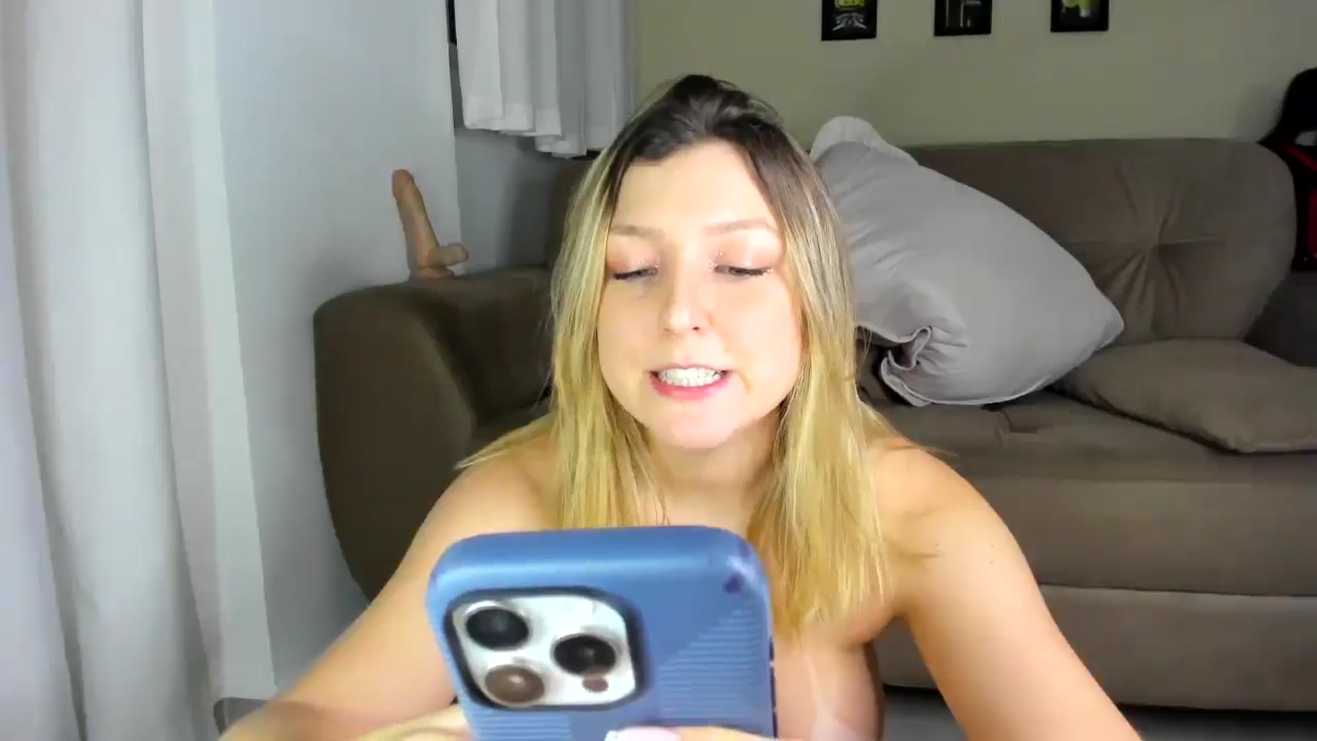 Gallery image thumbnail from cateyes1's myfreecams stream on, 08/24/2025, 07:19 image 17 of 20