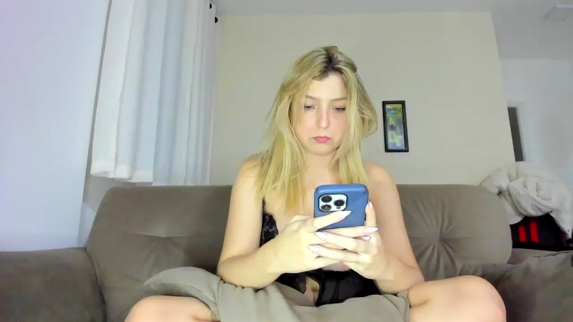 Gallery image thumbnail from cateyes1's myfreecams stream on, 09/16/2025, 07:56 image 2 of 20