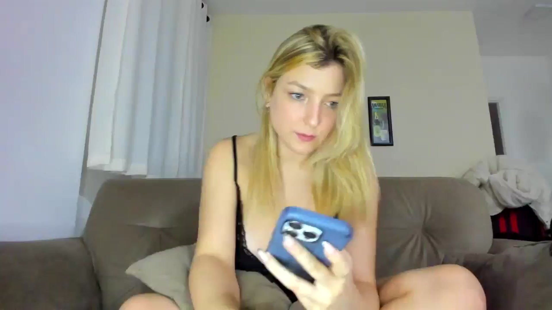Gallery image thumbnail from cateyes1's myfreecams stream on, 09/16/2025, 07:56 image 1 of 20