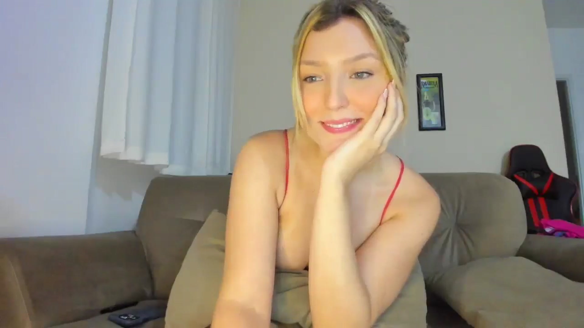 Gallery image thumbnail from cateyes1's myfreecams stream on, 10/10/2025, 04:11 image 9 of 20
