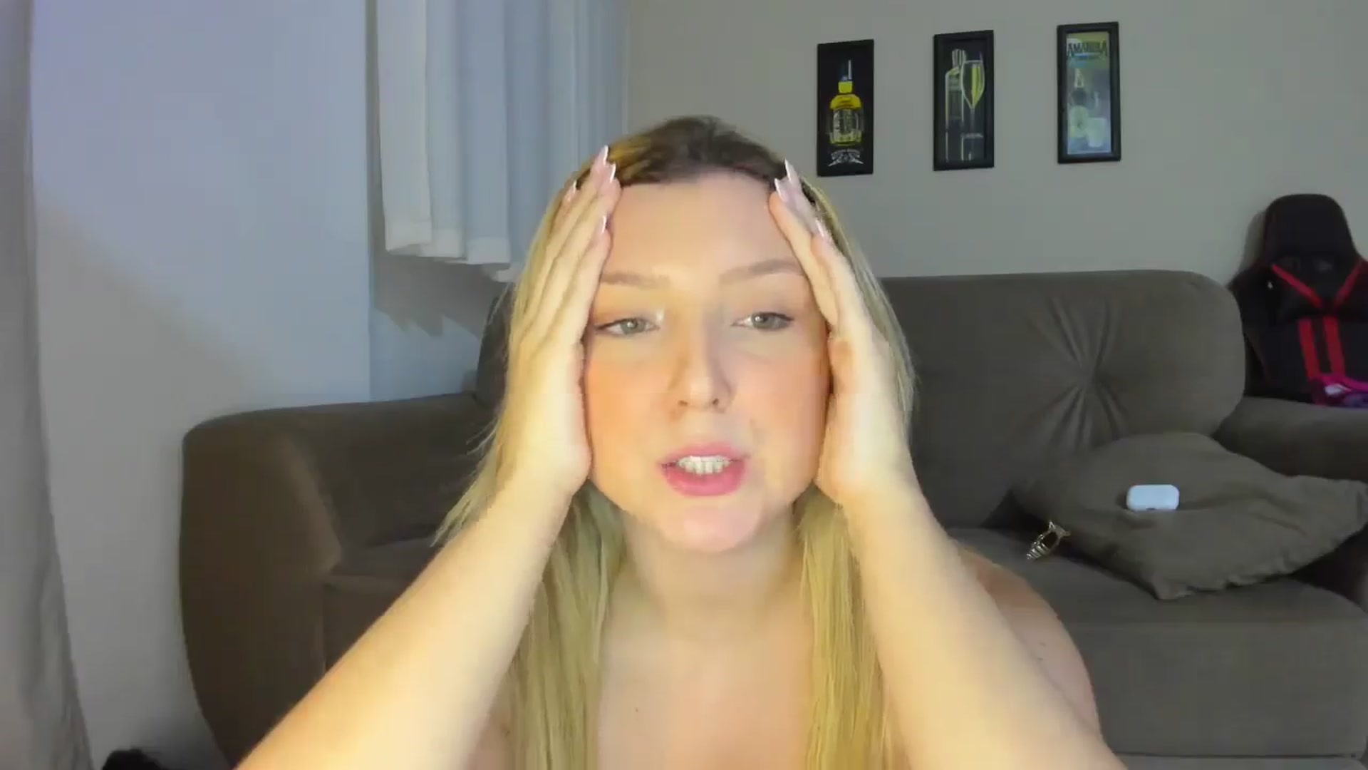 Gallery image thumbnail from cateyes1's myfreecams stream on, 10/10/2025, 04:11 image 18 of 20