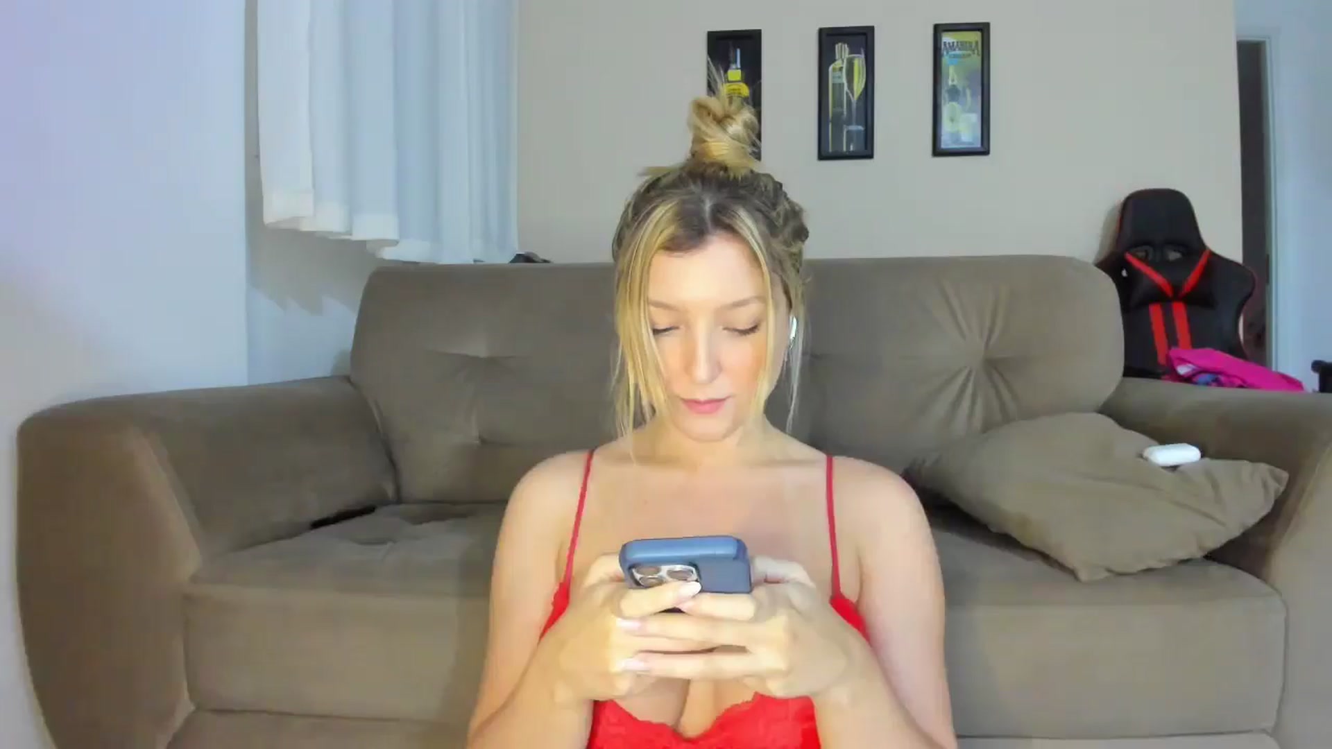 Gallery image thumbnail from cateyes1's myfreecams stream on, 10/10/2025, 04:11 image 11 of 20