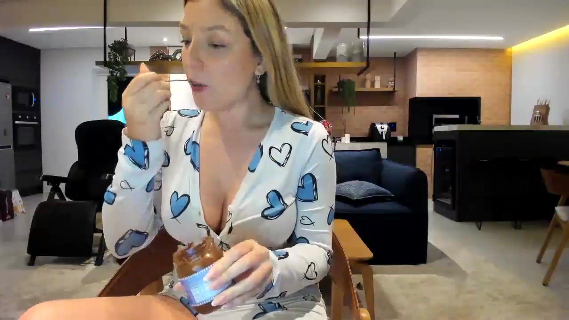 Gallery image thumbnail from cateyes1's myfreecams stream on, 10/13/2025, 05:56 image 4 of 20