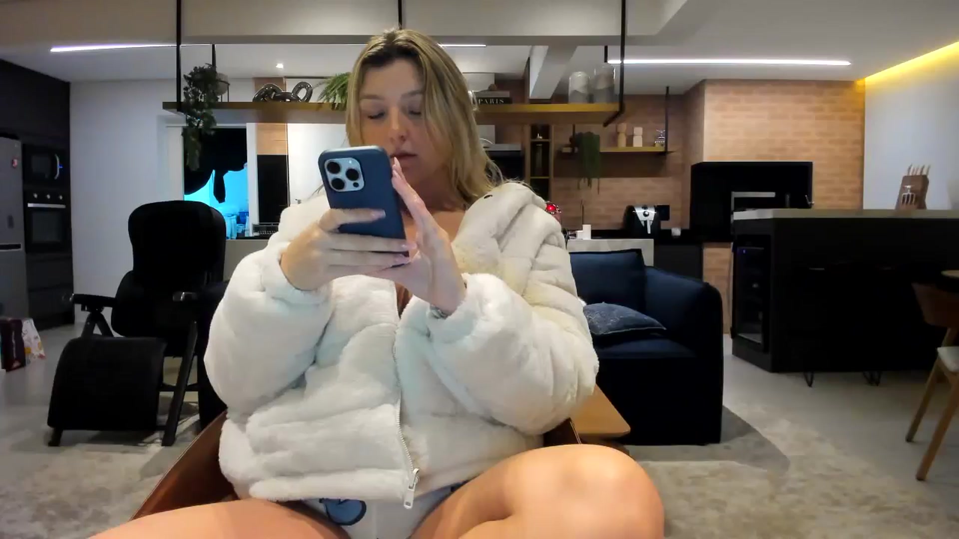 Gallery image thumbnail from cateyes1's myfreecams stream on, 10/13/2025, 05:56 image 12 of 20