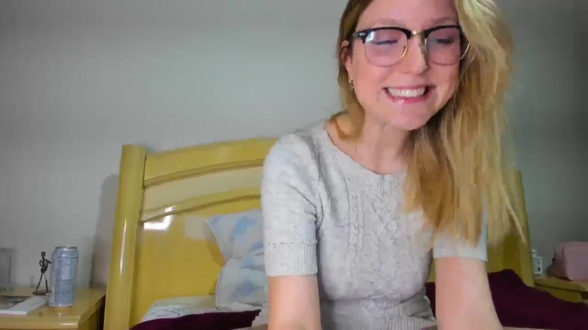 Gallery image thumbnail from cateyes1's myfreecams stream on, 03/10/2026, 14:49 image 17 of 20