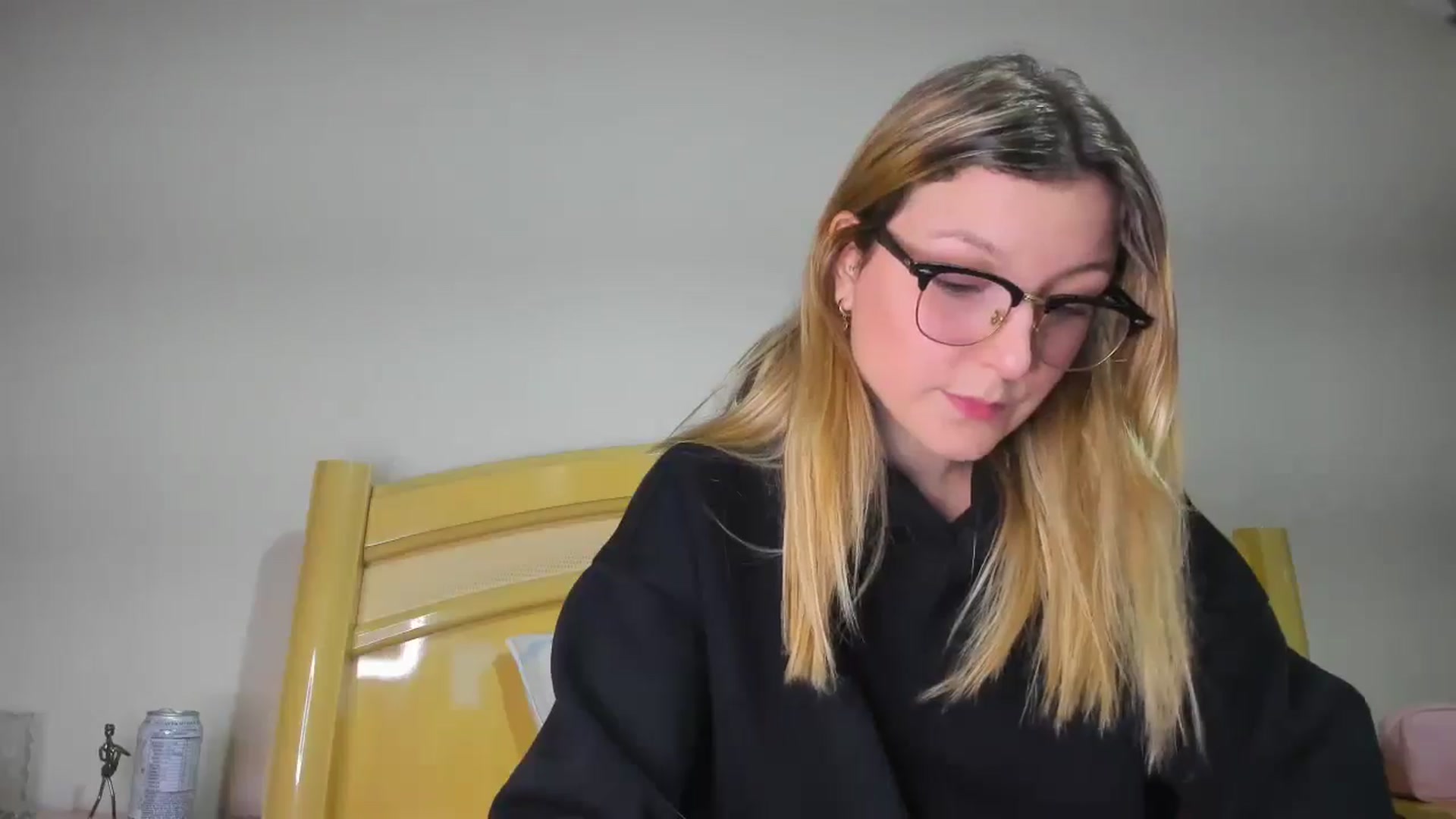 Gallery image thumbnail from cateyes1's myfreecams stream on, 03/10/2026, 15:29 image 12 of 20