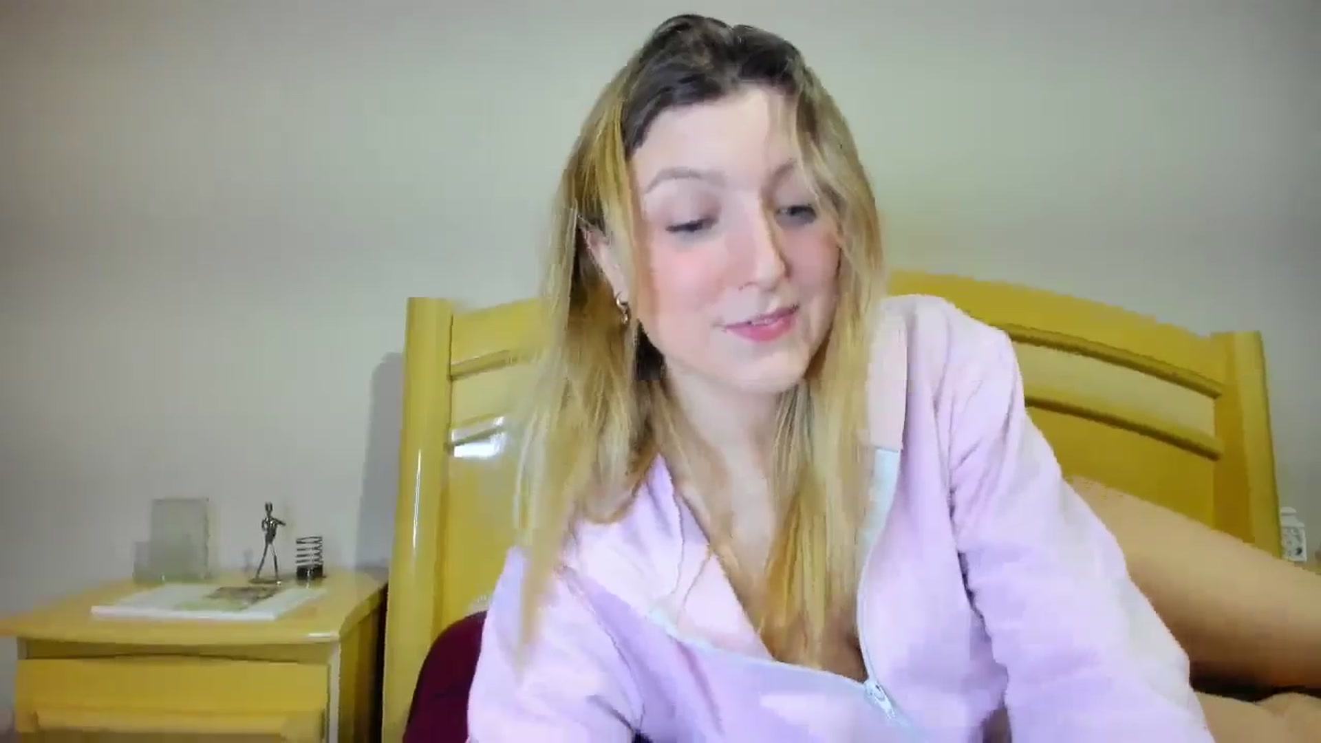 Gallery image thumbnail from cateyes1's myfreecams stream on, 03/11/2026, 18:41 image 4 of 20